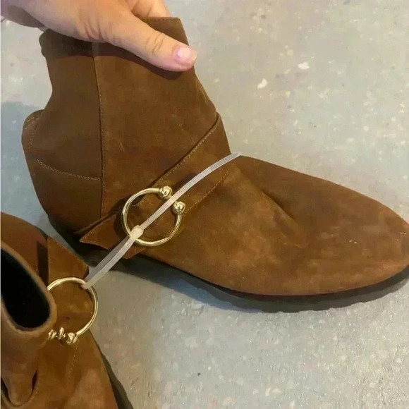 STUART WEITZMAN
Luxering Booties - Picture 9 of 10